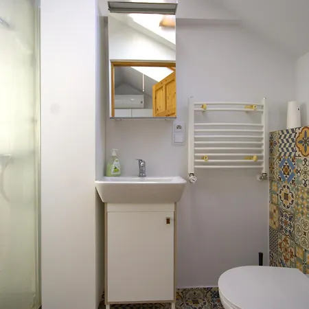 Atmospheric Close To Old Town By Rently